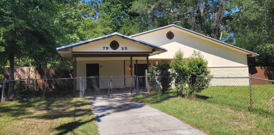 House in Jacksonville, Florida 3 bedrooms, 146.04 sq.m. № 766778