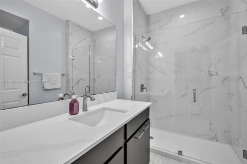 Townhouse in Pembroke Pines, Florida 4 bedrooms, 213.68 sq.m. № 1818138 - photo 30