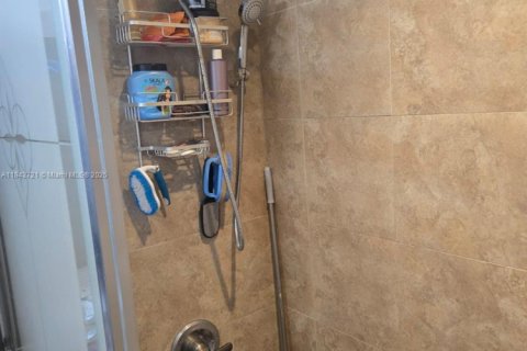 Condominio en venta en Miami, Florida, 1 dormitorio, 52.03 m2 № 1939890 - foto 6