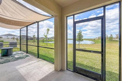 House in Parrish, Florida 5 bedrooms, 308.99 sq.m. № 2098390 - photo 12