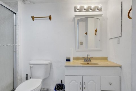 Condo in Aventura, Florida, 2 bedrooms  № 1890266 - photo 25