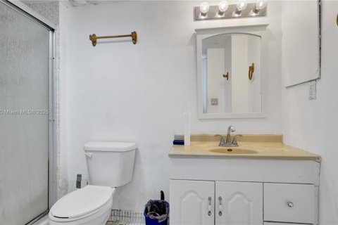 Condo in Aventura, Florida, 2 bedrooms  № 1890266 - photo 27