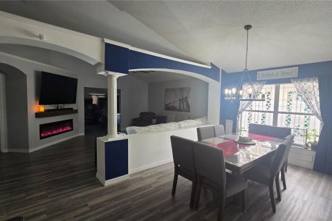 Casa en venta en Kissimmee, Florida, 4 dormitorios, 184.88 m2 № 2201415 - foto 5