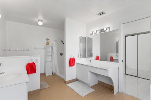 Casa en venta en Boynton Beach, Florida, 3 dormitorios, 240.06 m2 № 1891882 - foto 25