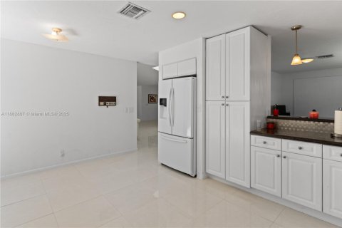 Casa en venta en Boynton Beach, Florida, 3 dormitorios, 240.06 m2 № 1891882 - foto 14
