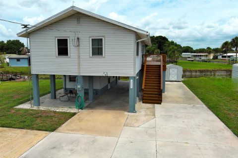 Villa ou maison à Okeechobee, Floride 2 chambres, 148.46 m2 № 2247143