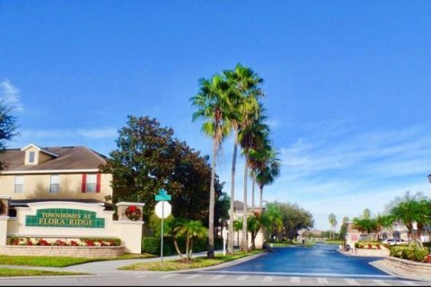 Adosado en alquiler en Kissimmee, Florida, 3 dormitorios, 181.81 m2 № 1832920 - foto 2