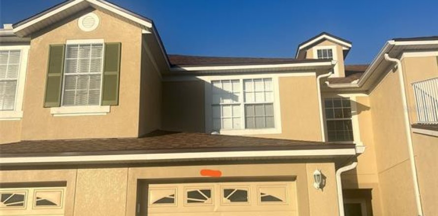 Adosado en Kissimmee, Florida 3 dormitorios, 181.81 m2 № 1832920