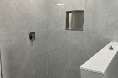 Adosado en alquiler en Kissimmee, Florida, 3 dormitorios, 181.81 m2 № 1832920 - foto 19