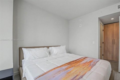 Condo in Miami, Florida, 2 bedrooms № 2176888 - photo 5