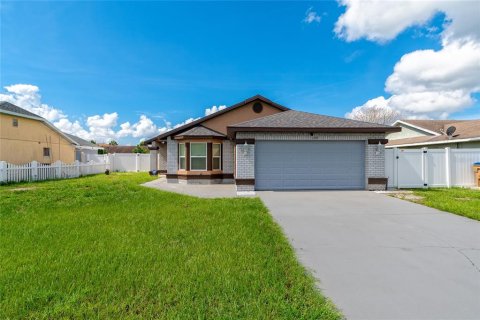 House in Kissimmee, Florida 3 bedrooms, 135.82 sq.m. № 2364373