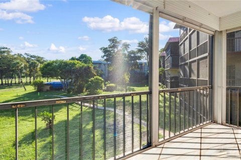 Снять в аренду кондоминиум в Лодерхилл, Флорида 1 спальня, 80.82м2, № 2044452 - фото 18