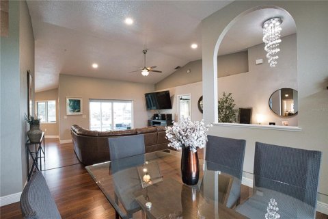 House in Port Charlotte, Florida 3 bedrooms, 187.76 sq.m. № 2424081 - photo 15