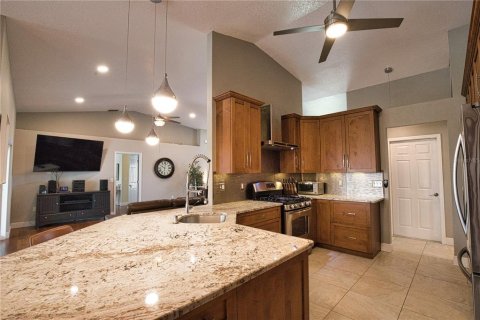 House in Port Charlotte, Florida 3 bedrooms, 187.76 sq.m. № 2424081 - photo 18