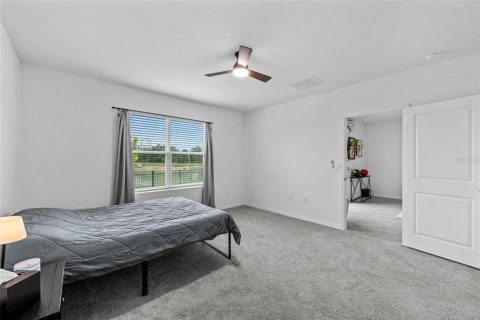 House in Zephyrhills, Florida 3 bedrooms, 147.16 sq.m. № 2286931 - photo 14