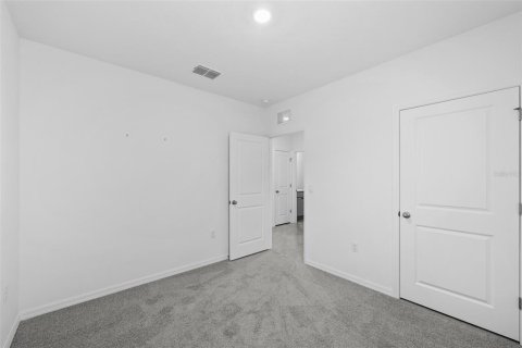 House in Zephyrhills, Florida 3 bedrooms, 147.16 sq.m. № 2286931 - photo 26
