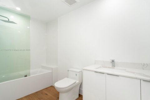 Townhouse in Fort Lauderdale, Florida 3 bedrooms, 285.58 sq.m. № 1695543 - photo 20