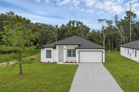 House in Dunnellon, Florida 3 bedrooms, 155.15 sq.m. № 2217871 - photo 2