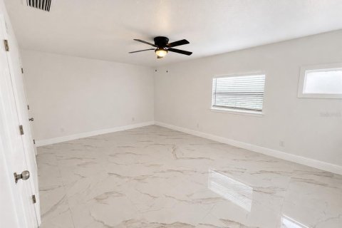 Casa en venta en Dundee, Florida, 4 dormitorios, 159.79 m2 № 2225255 - foto 29