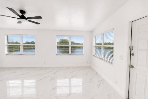 Casa en venta en Dundee, Florida, 4 dormitorios, 159.79 m2 № 2225255 - foto 17