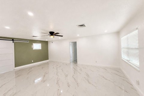 Casa en venta en Dundee, Florida, 4 dormitorios, 159.79 m2 № 2225255 - foto 21