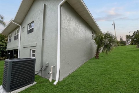 Casa en venta en Dundee, Florida, 4 dormitorios, 159.79 m2 № 2225255 - foto 4