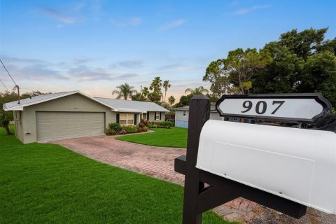 Casa en venta en Dundee, Florida, 4 dormitorios, 159.79 m2 № 2225255 - foto 2