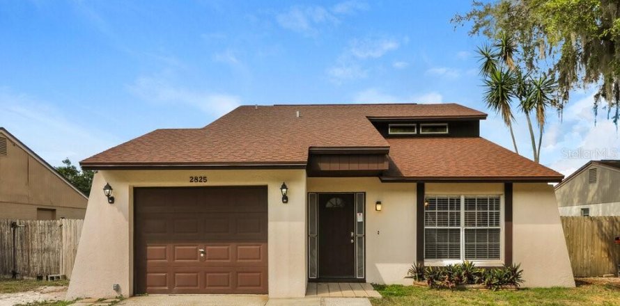 Villa ou maison à Tampa, Floride 3 chambres, 130.71 m2 № 2393806