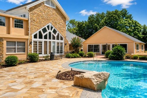 House in Longwood, Florida 6 bedrooms, 986.9 sq.m. № 2196912 - photo 3