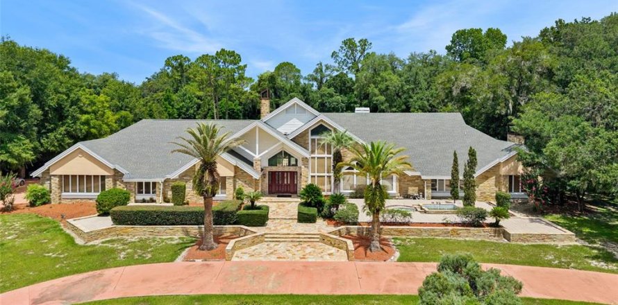 House in Longwood, Florida 6 bedrooms, 986.9 sq.m. № 2196912