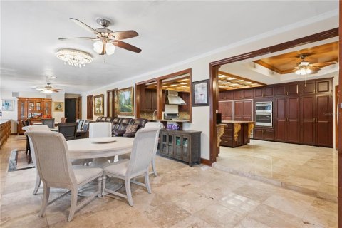 House in Longwood, Florida 6 bedrooms, 986.9 sq.m. № 2196912 - photo 17