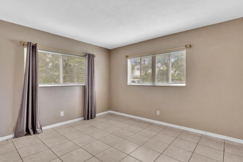 Condo in Pompano Beach, Florida, 1 bedroom № 2402488 - photo 16