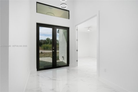 Villa ou maison à vendre à Lehigh Acres, Floride: 4 chambres, 186.73 m2 № 2066338 - photo 24