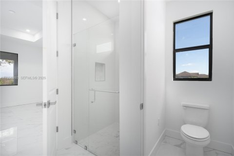 Villa ou maison à vendre à Lehigh Acres, Floride: 4 chambres, 186.73 m2 № 2066338 - photo 19