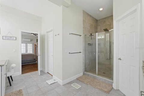 Casa en venta en De Leon Springs, Florida, 7 dormitorios, 425.12 m2 № 2396069 - foto 26