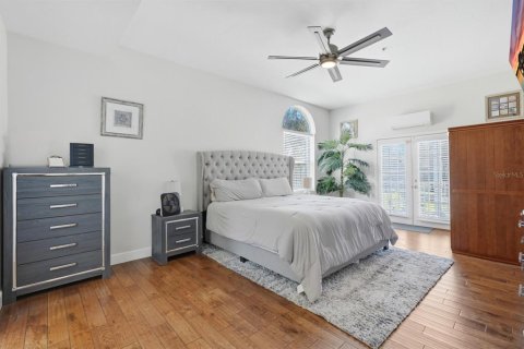 Casa en venta en De Leon Springs, Florida, 7 dormitorios, 425.12 m2 № 2396069 - foto 23