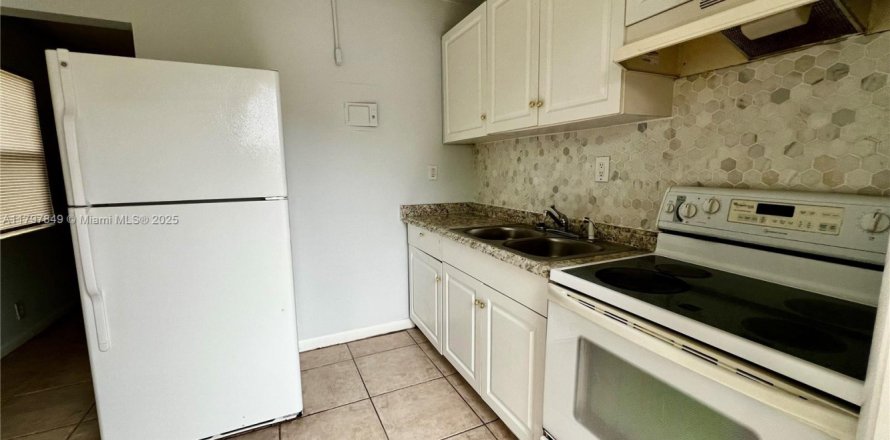 Villa ou maison à West Palm Beach, Floride 2 chambres, 71.53 m2 № 1861668
