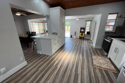 Villa ou maison à louer à Fort Lauderdale, Floride: 3 chambres, 162.58 m2 № 2385502 - photo 7