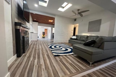 Villa ou maison à louer à Fort Lauderdale, Floride: 3 chambres, 162.58 m2 № 2385502 - photo 17