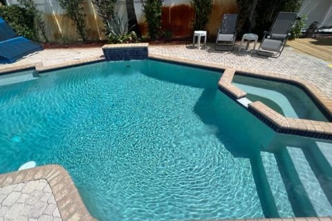 Villa ou maison à louer à Fort Lauderdale, Floride: 3 chambres, 162.58 m2 № 2385502 - photo 4