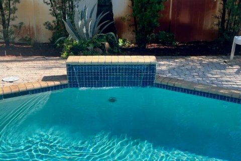 Villa ou maison à louer à Fort Lauderdale, Floride: 3 chambres, 162.58 m2 № 2385502 - photo 3