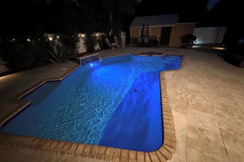 Villa ou maison à louer à Fort Lauderdale, Floride: 3 chambres, 162.58 m2 № 2385502 - photo 2