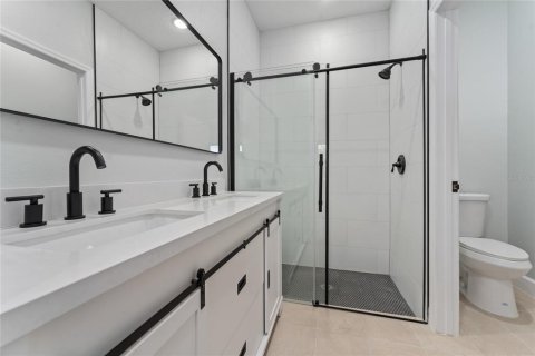 Купить виллу или дом в Киссимми, Флорида 6 комнат, 140.1м2, № 1870819 - фото 25