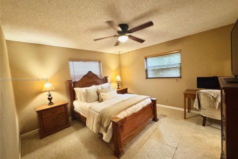Condo in Oakland Park, Florida, 2 bedrooms  № 1806367 - photo 21