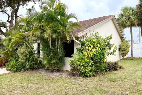 Condo in Oakland Park, Florida, 2 bedrooms  № 1806367 - photo 4