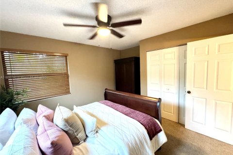 Condo in Oakland Park, Florida, 2 bedrooms  № 1806367 - photo 28