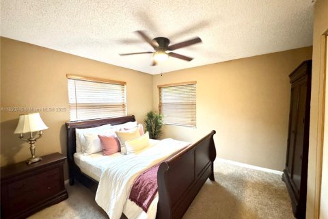 Condo in Oakland Park, Florida, 2 bedrooms  № 1806367 - photo 27