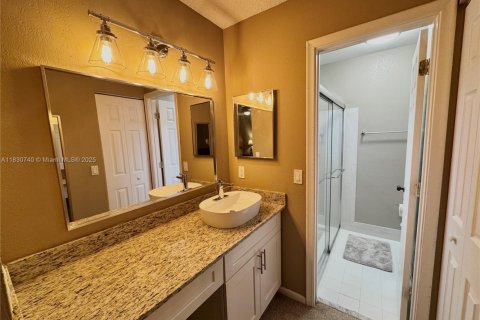 Condo in Oakland Park, Florida, 2 bedrooms  № 1806367 - photo 23