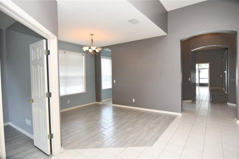 Casa en alquiler en Wesley Chapel, Florida, 3 dormitorios, 189.71 m2 № 1899592 - foto 4