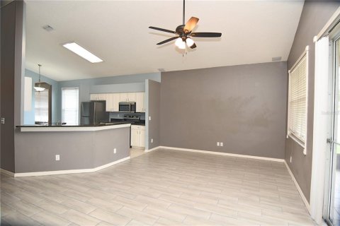 Casa en alquiler en Wesley Chapel, Florida, 3 dormitorios, 189.71 m2 № 1899592 - foto 15